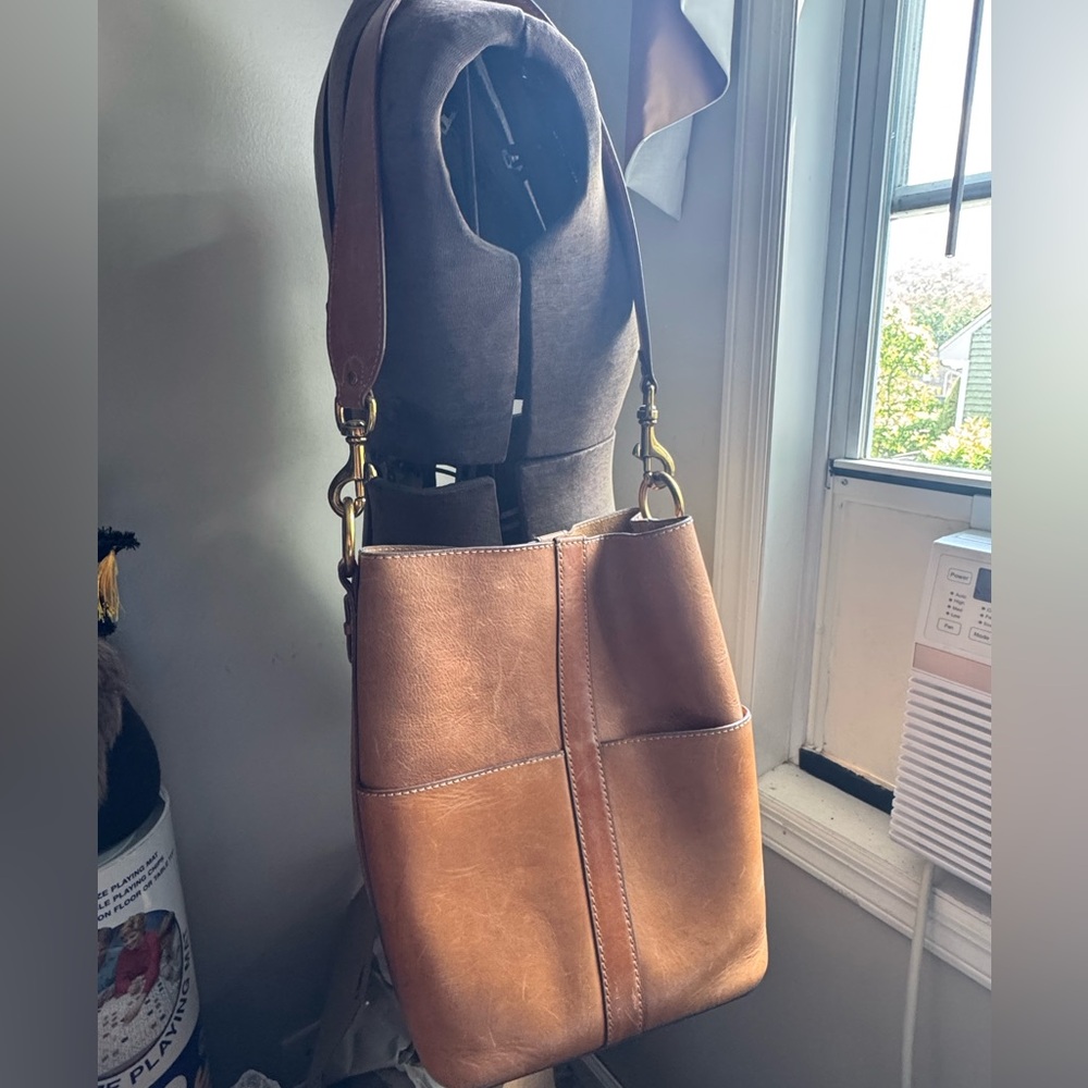 Frye Tan Leather Shoulder Bag
